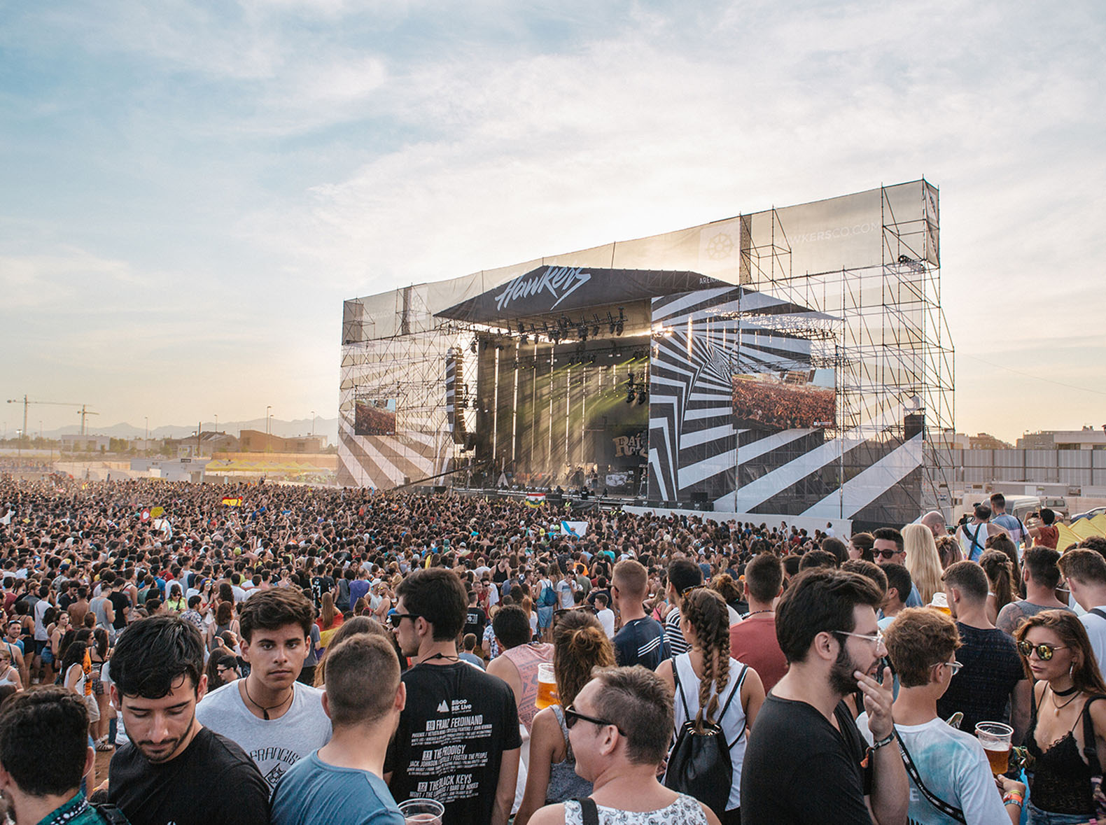 Arenal Sound 2018 cuenta para equipar sus cuatro escenarios con Fluge  Audiovisuales